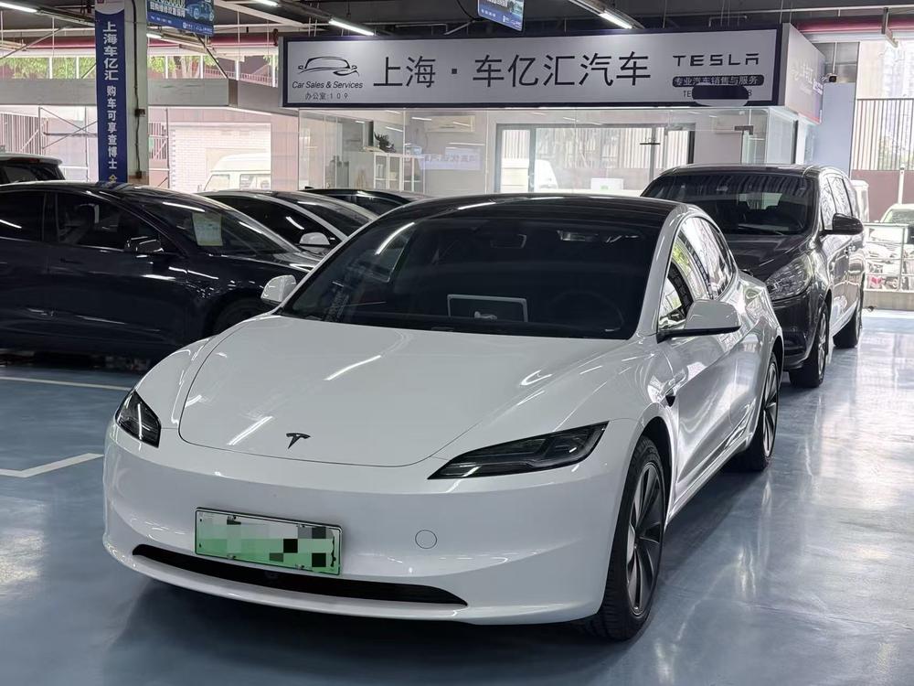 Tesla Model 3 2025 car image 