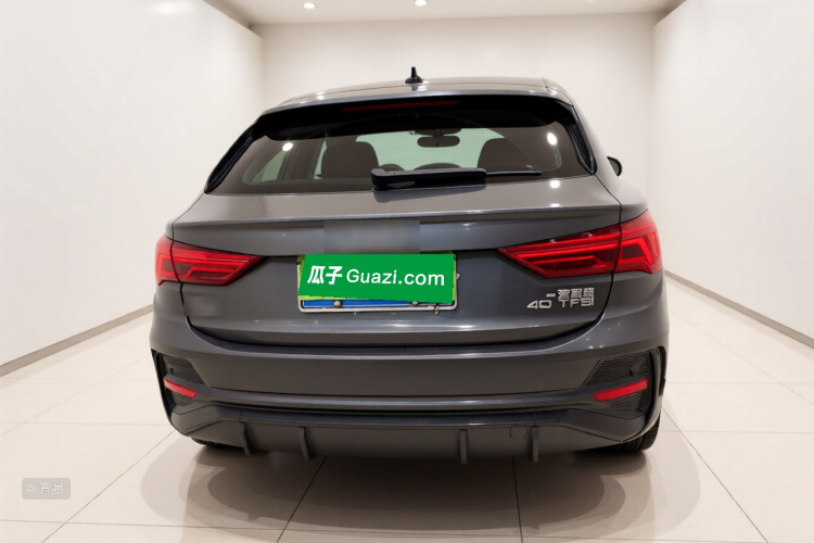 Audi Q3 2021 car image #6