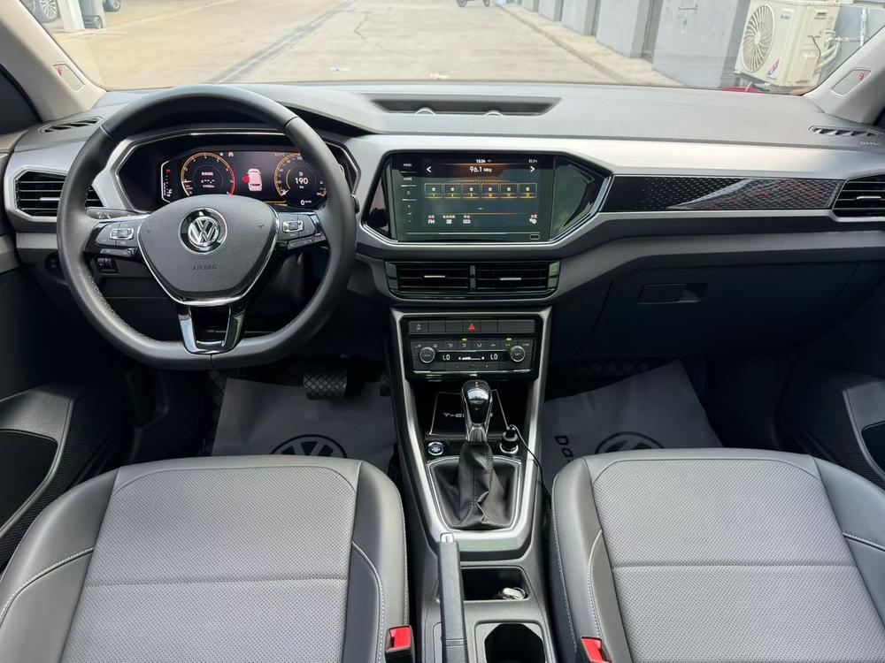 Volkswagen T-Cross 2019 #7 Volkswagen T-Cross 2019 car image #7