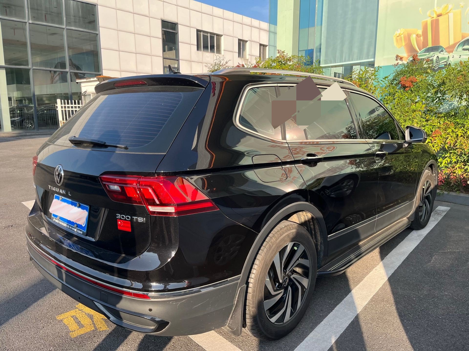 Volkswagen Tiguan L 2025 #4 Volkswagen Tiguan L 2025 изображение автомобиля #4
