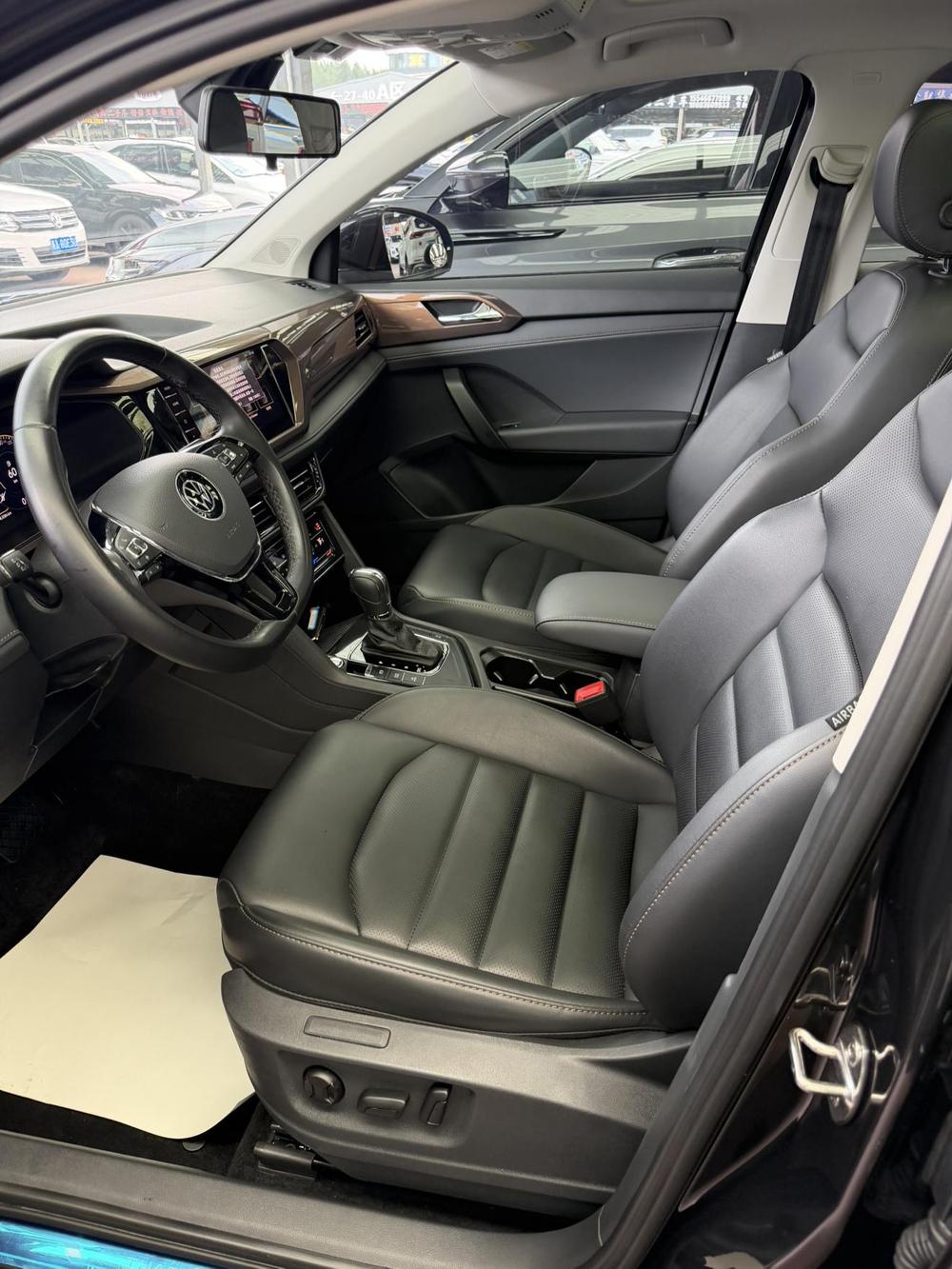Volkswagen Tharu 2022 car image #11
