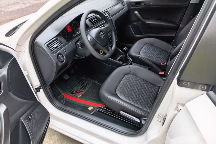 Volkswagen Santana 2019 car image #13