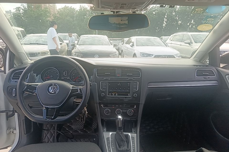 Volkswagen Golf 2017 #10 Volkswagen Golf 2017 car image #10