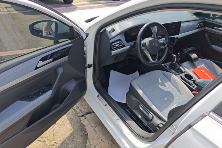Volkswagen Lavida 2023 car image #12