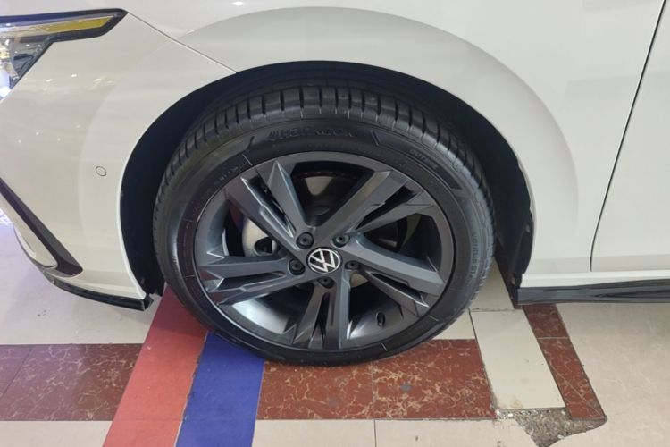 Volkswagen Golf 2023 imagem de carro #9