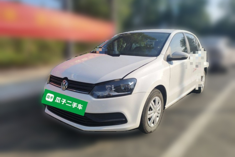Volkswagen Polo 2016 car image #2