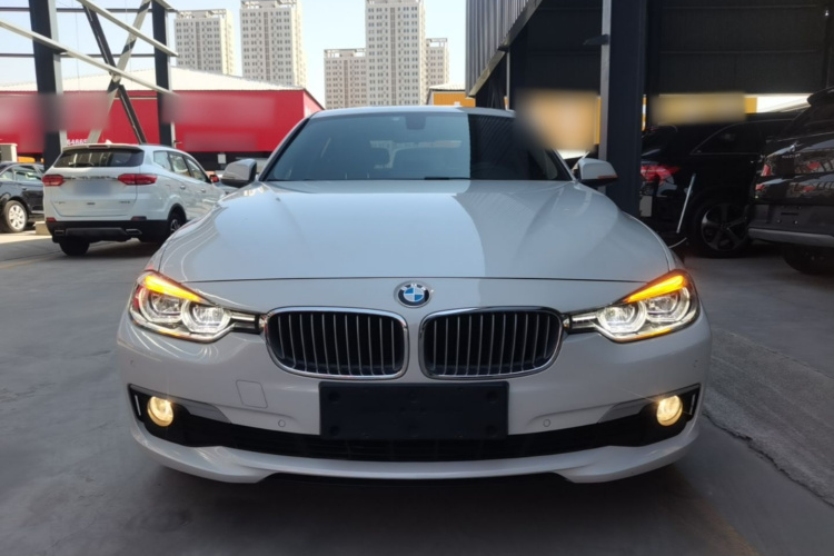 BMW 3 Series 2018 #3 BMW 3 Series 2018 car image #3