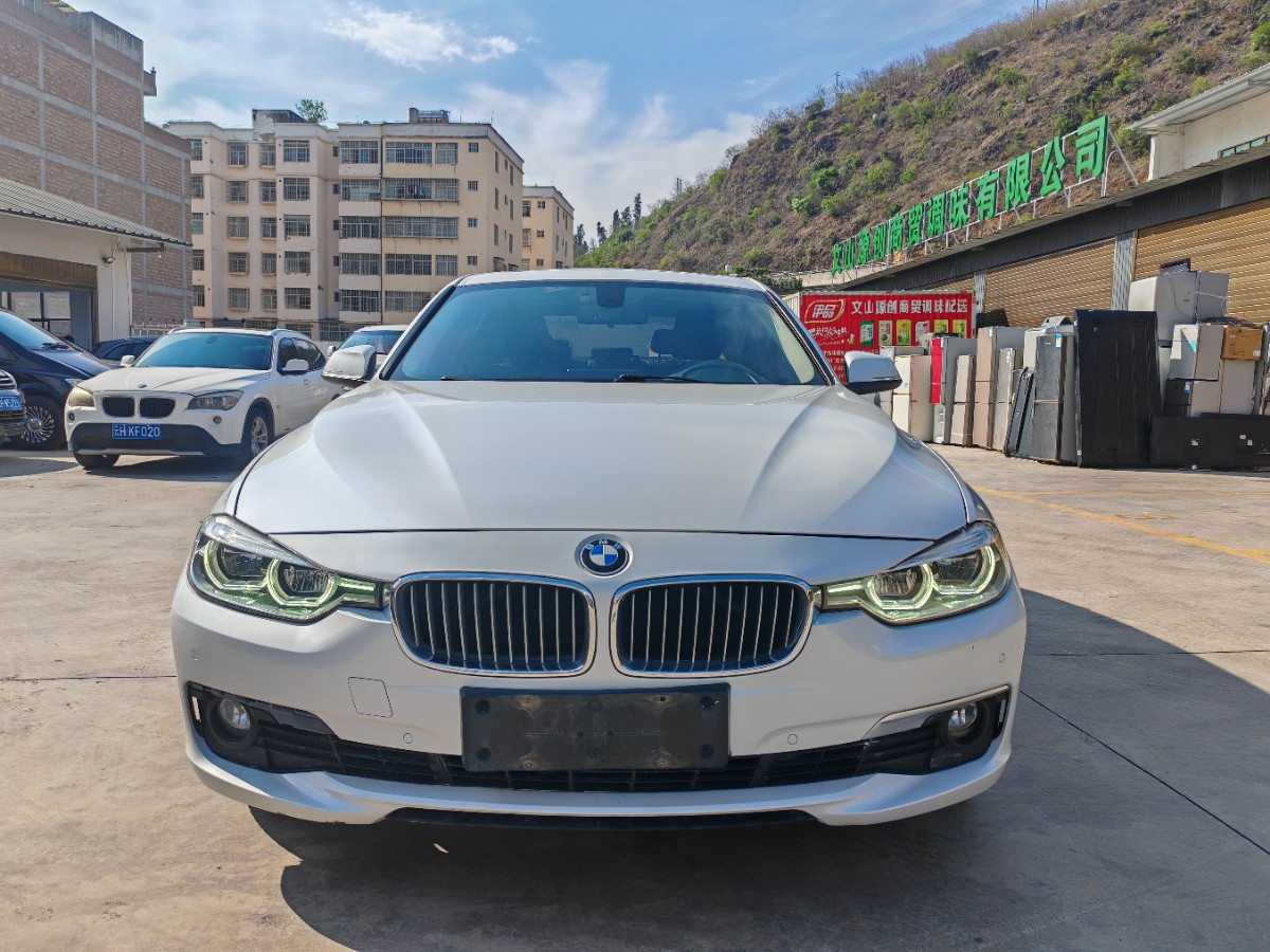 BMW 3 Series 2019 car image #2