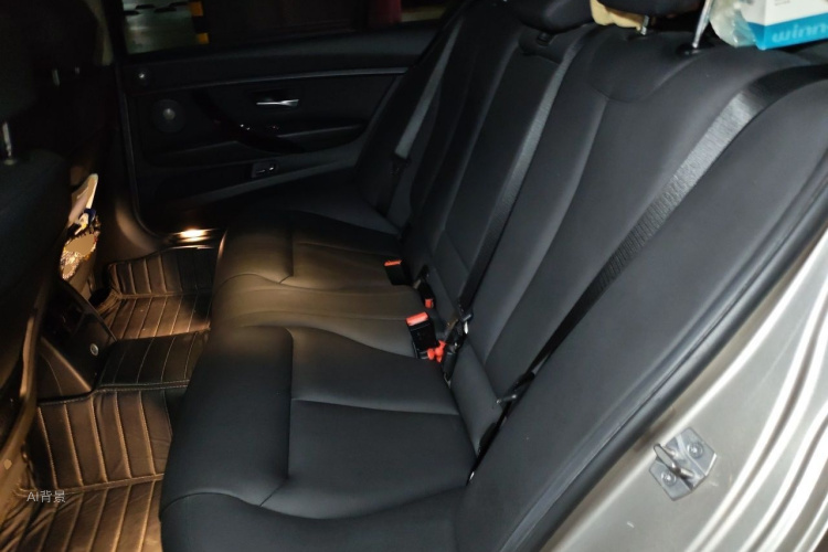 BMW 3 Series 2017 immagine di auto #19