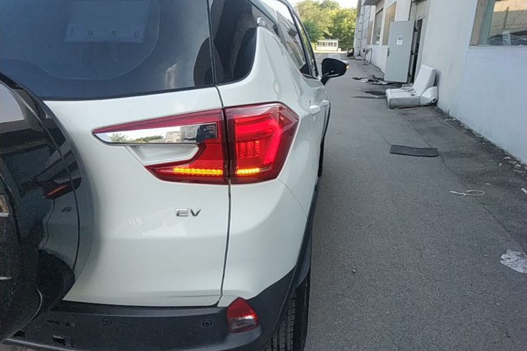 BYD Yuan New Energy 2020 car image #8