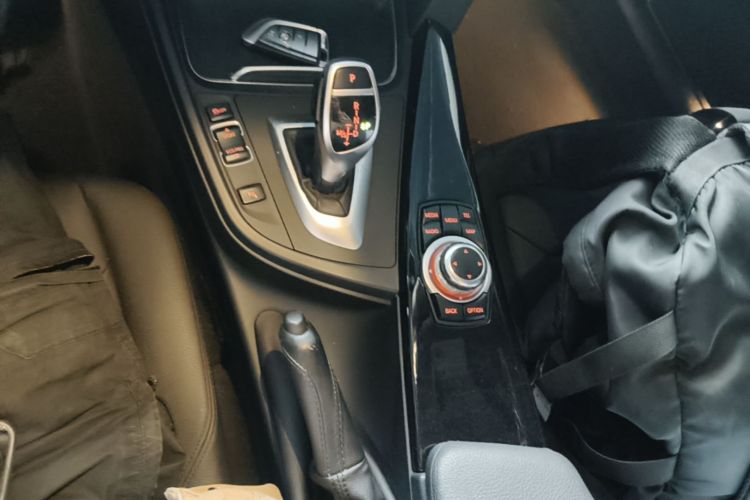 BMW 3 Series 2017 #14 BMW 3 Series 2017 car image #14