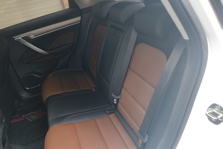 GEELY Coolray 2020 car image #17
