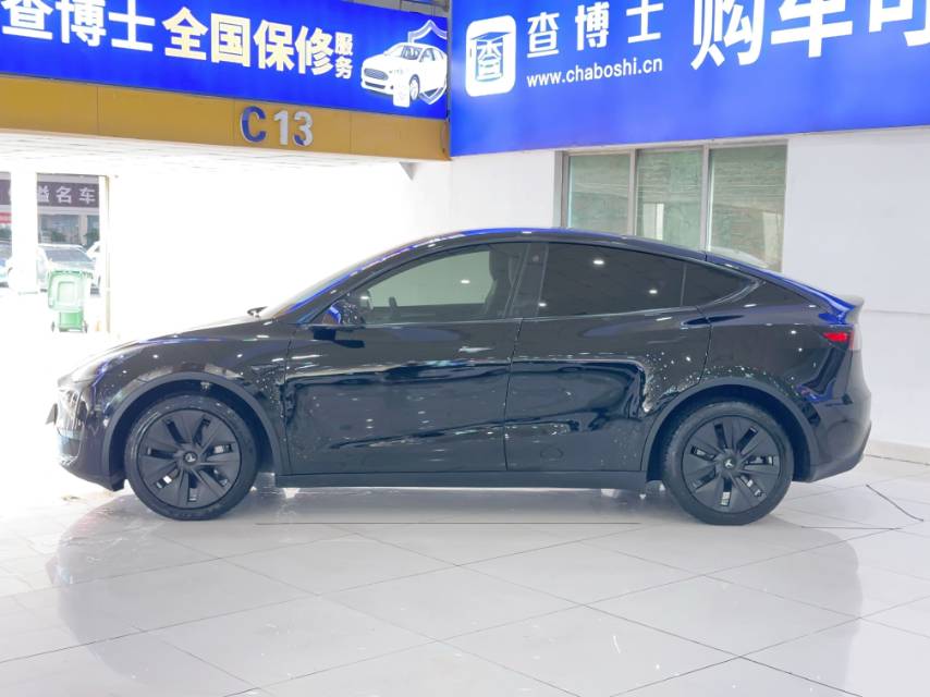 Tesla Model Y 2021 #3 Tesla Model Y 2021 car image #3
