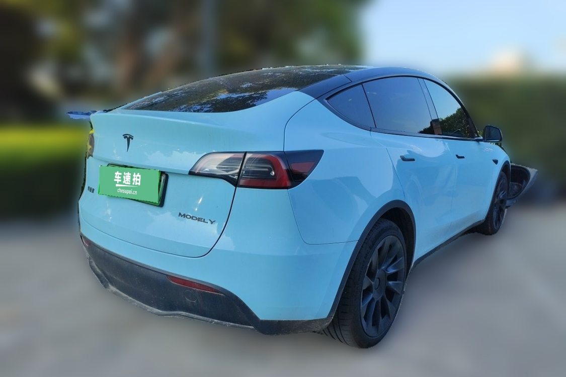 Tesla Model Y 2023 #4 Tesla Model Y 2023 car image #4