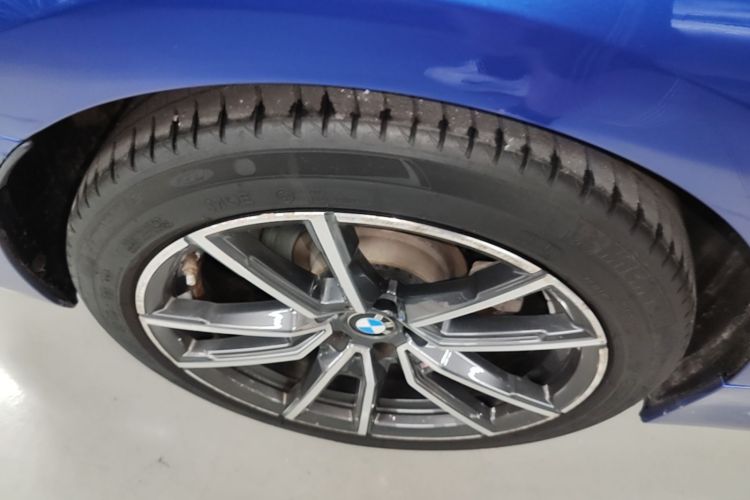 BMW 3 Series 2021 car image #7