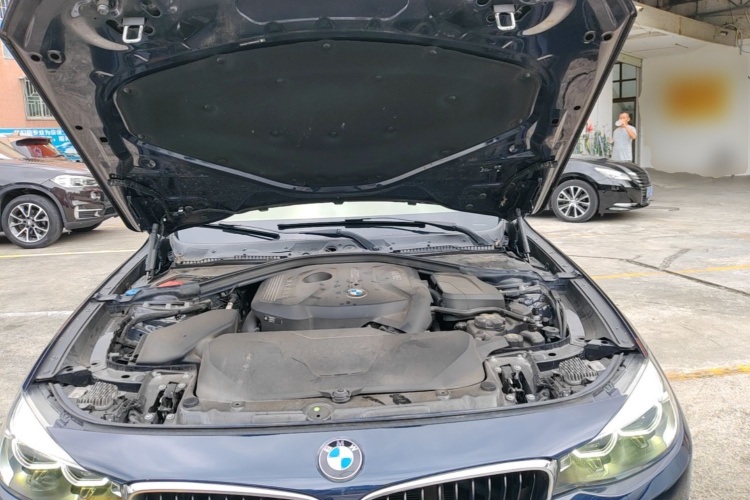 BMW 3 Series GT 2019 imagem de carro #20