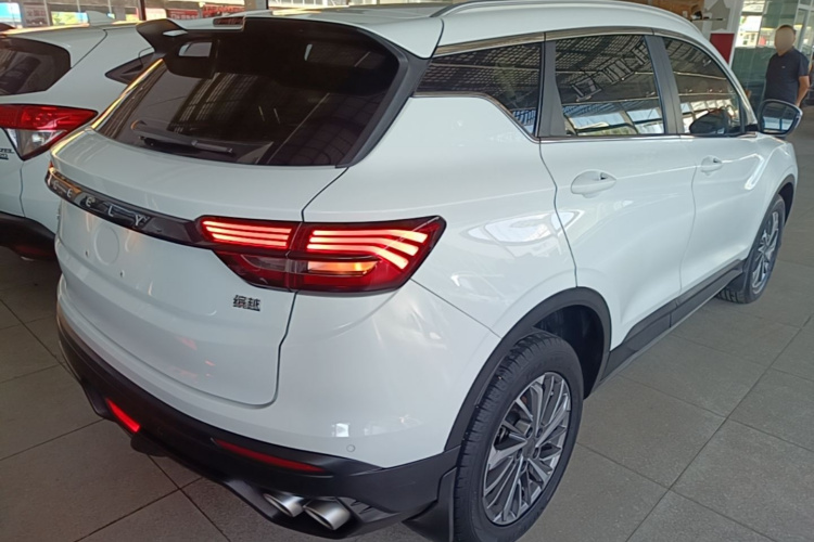 GEELY Coolray 2022 #5 GEELY Coolray 2022 car image #5