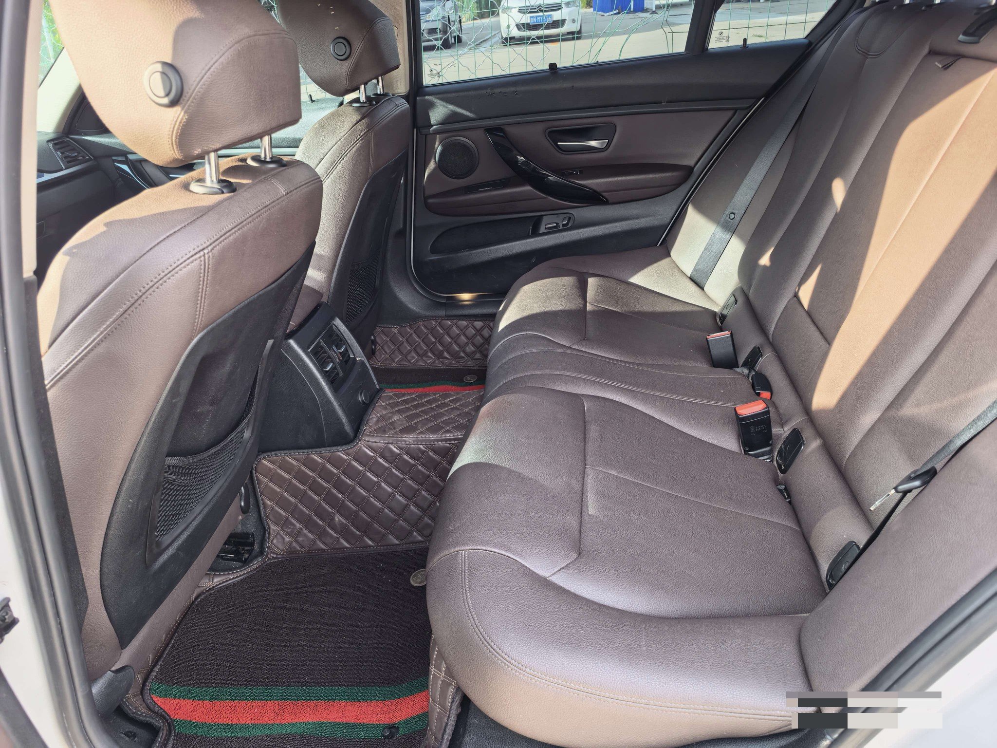 BMW 3 Series 2018 car image #2