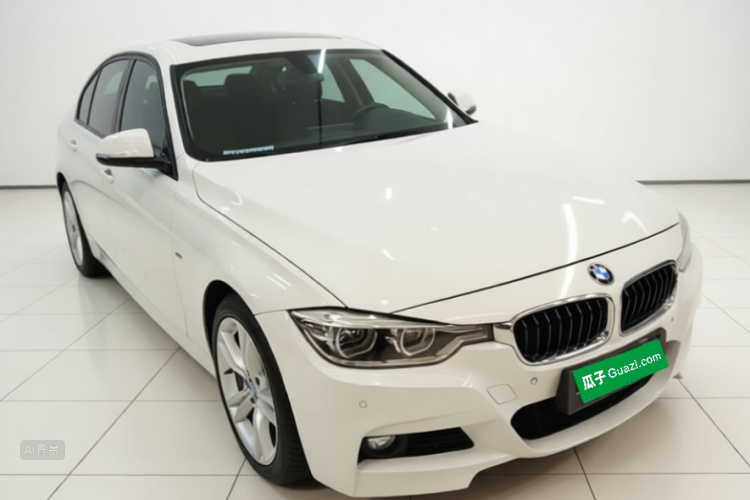 BMW 3 Series 2018 car image #4