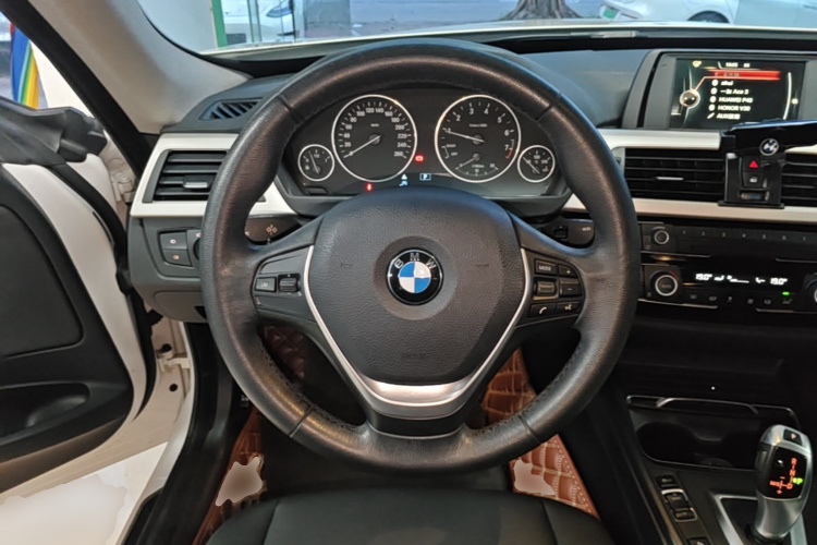 BMW 3 Series GT 2017 #18 BMW 3 Series GT 2017 car image #18