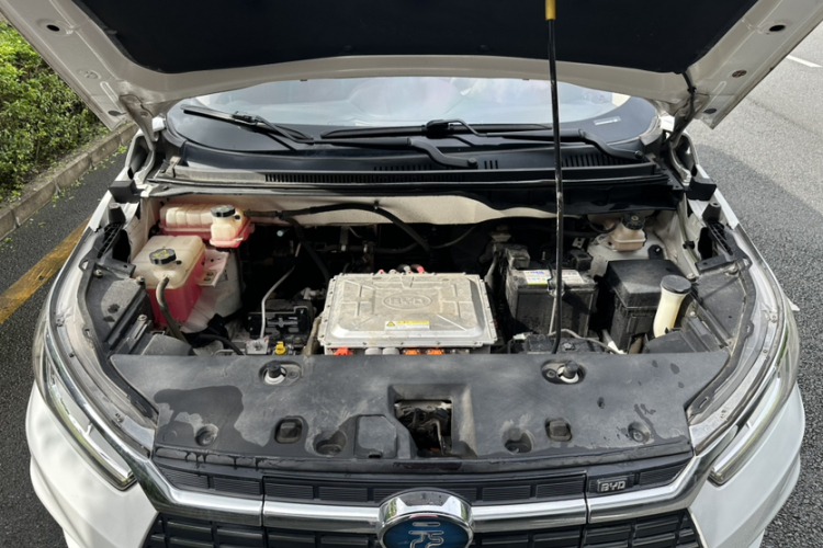BYD Yuan New Energy 2019 car image #20