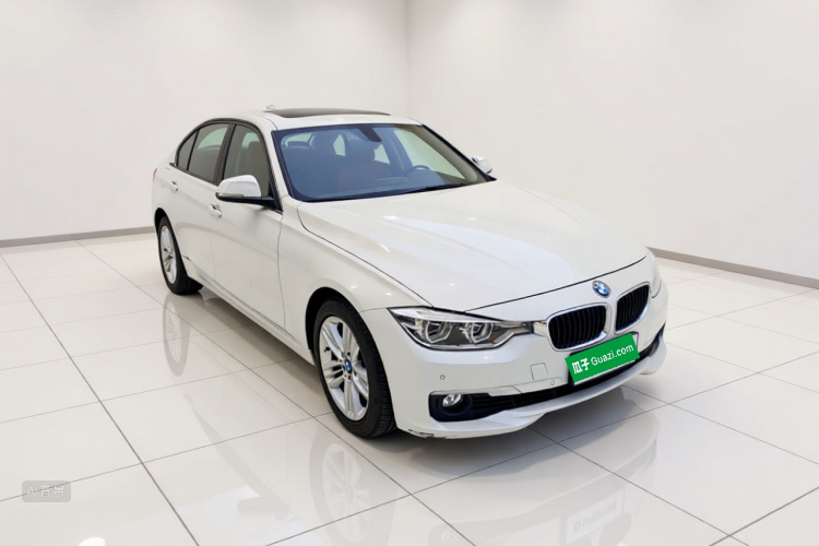 BMW 3 Series 2017 #4 BMW 3 Series 2017 car image #4