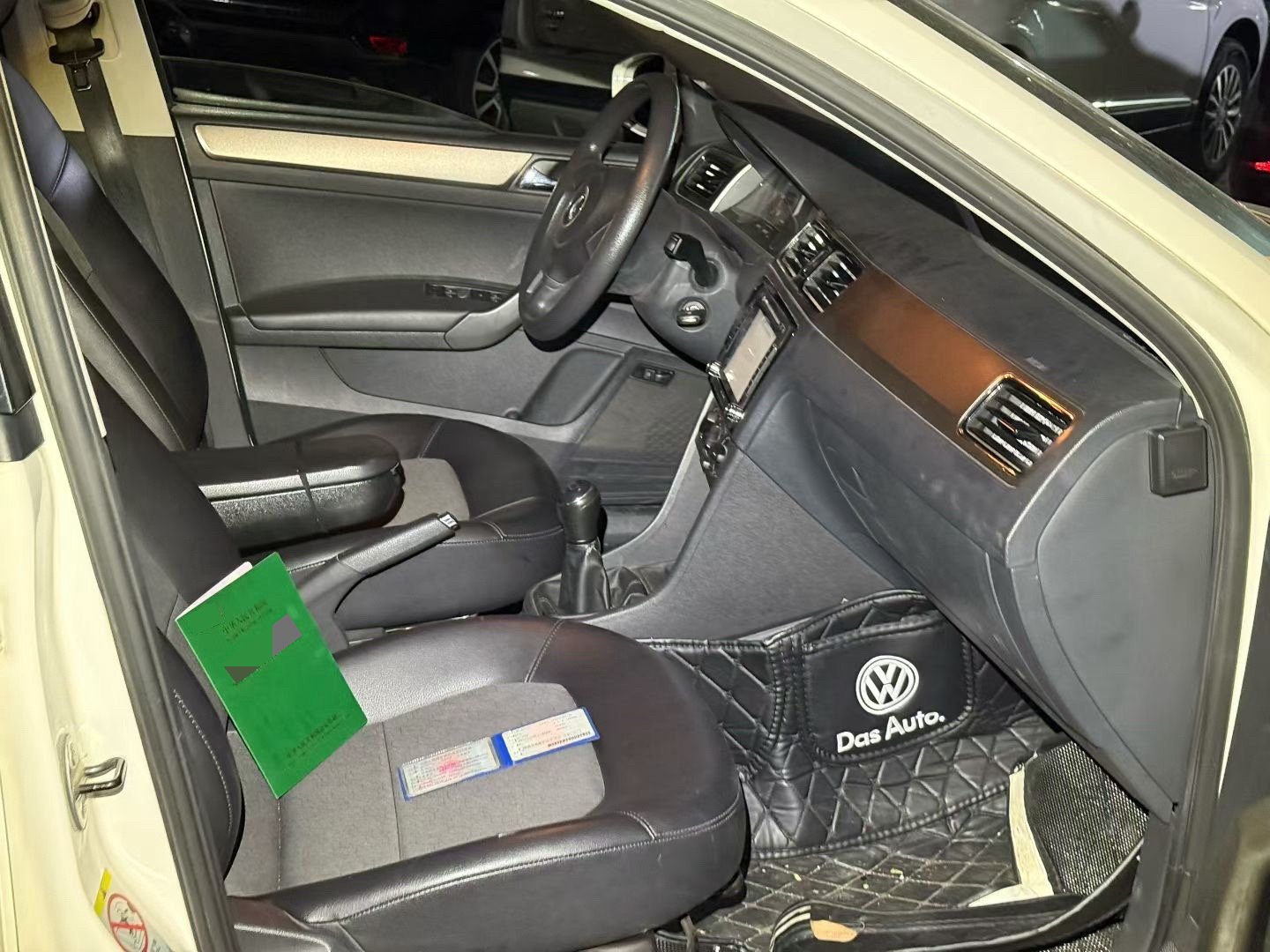 Volkswagen Santana 2014 car image #6