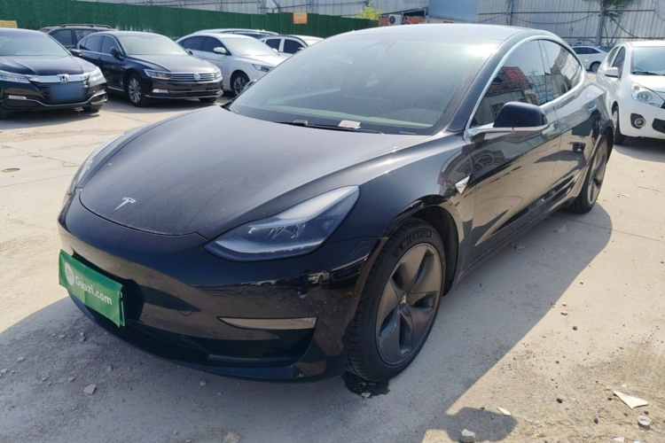 Tesla Model 3 2020 car image #2