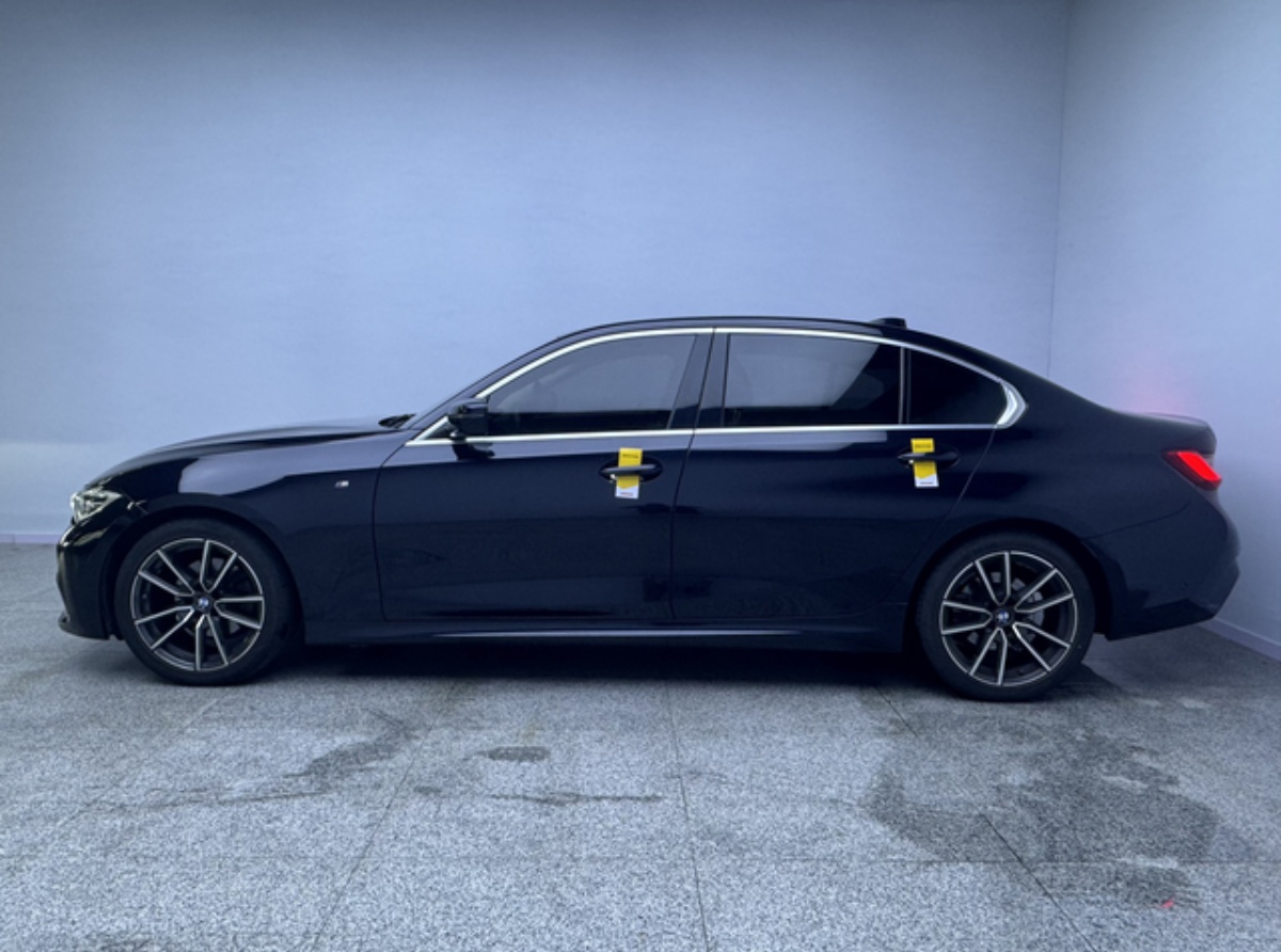 BMW 3 Series 2020 car image #5