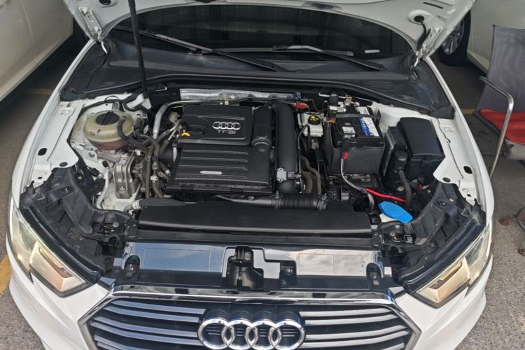Audi A3 2017 immagine di auto #22