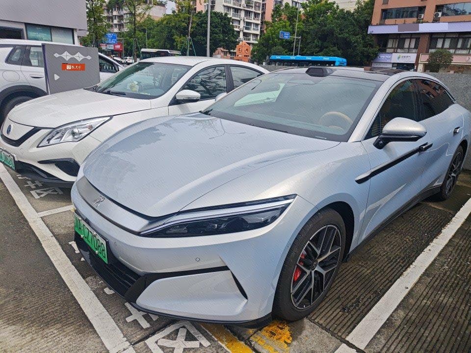 BYD HanL 2026 BYD HanL 2026 car image
