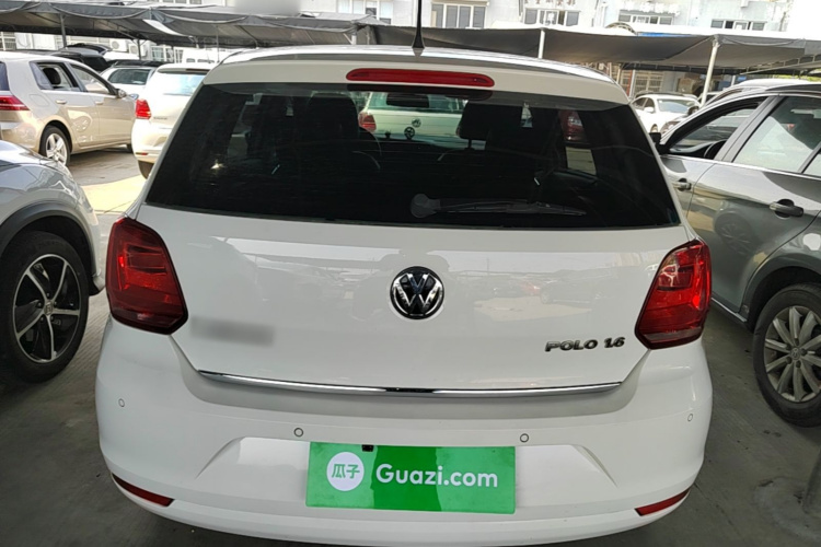 Volkswagen Polo 2014 car image #6