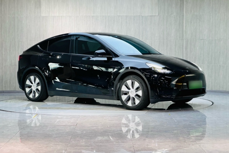 Tesla Model Y 2022 #5 Tesla Model Y 2022 car image #5