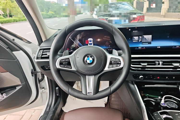 BMW 3 Series 2023 car image #11