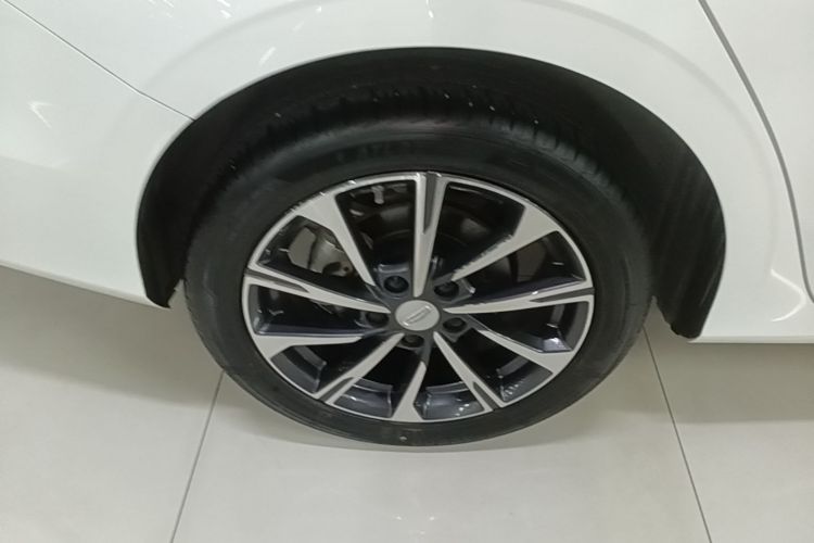 GEELY Emgrand 2024 car image #10