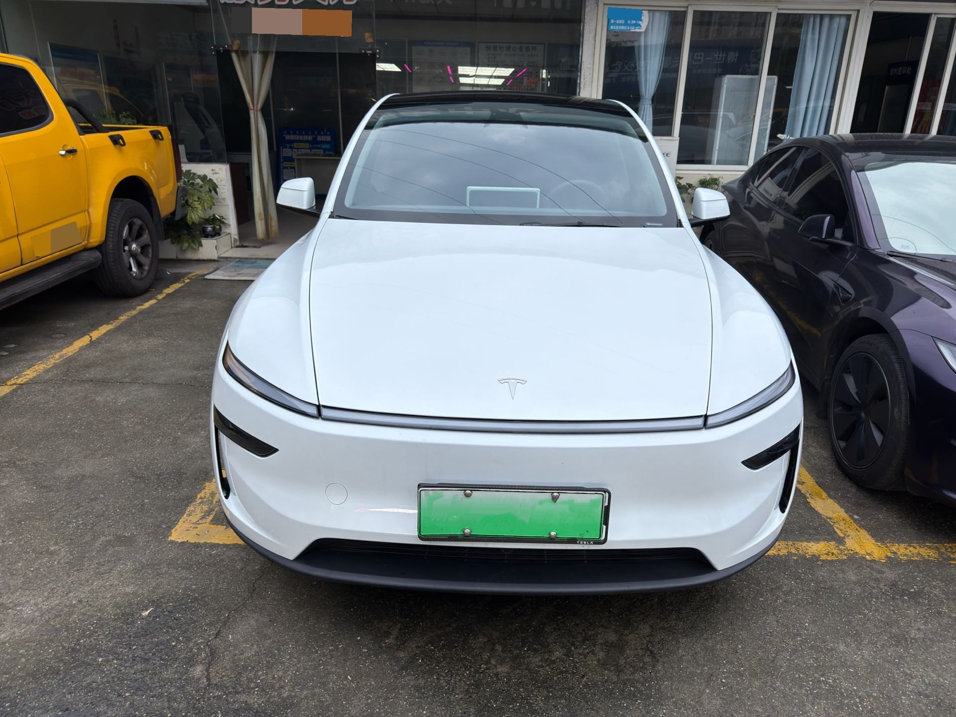 Tesla Model Y 2025 #4 Tesla Model Y 2025 imagen de coche #4