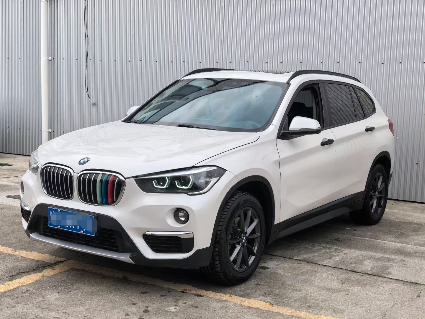 BMW X1 2018 BMW X1 2018 car image