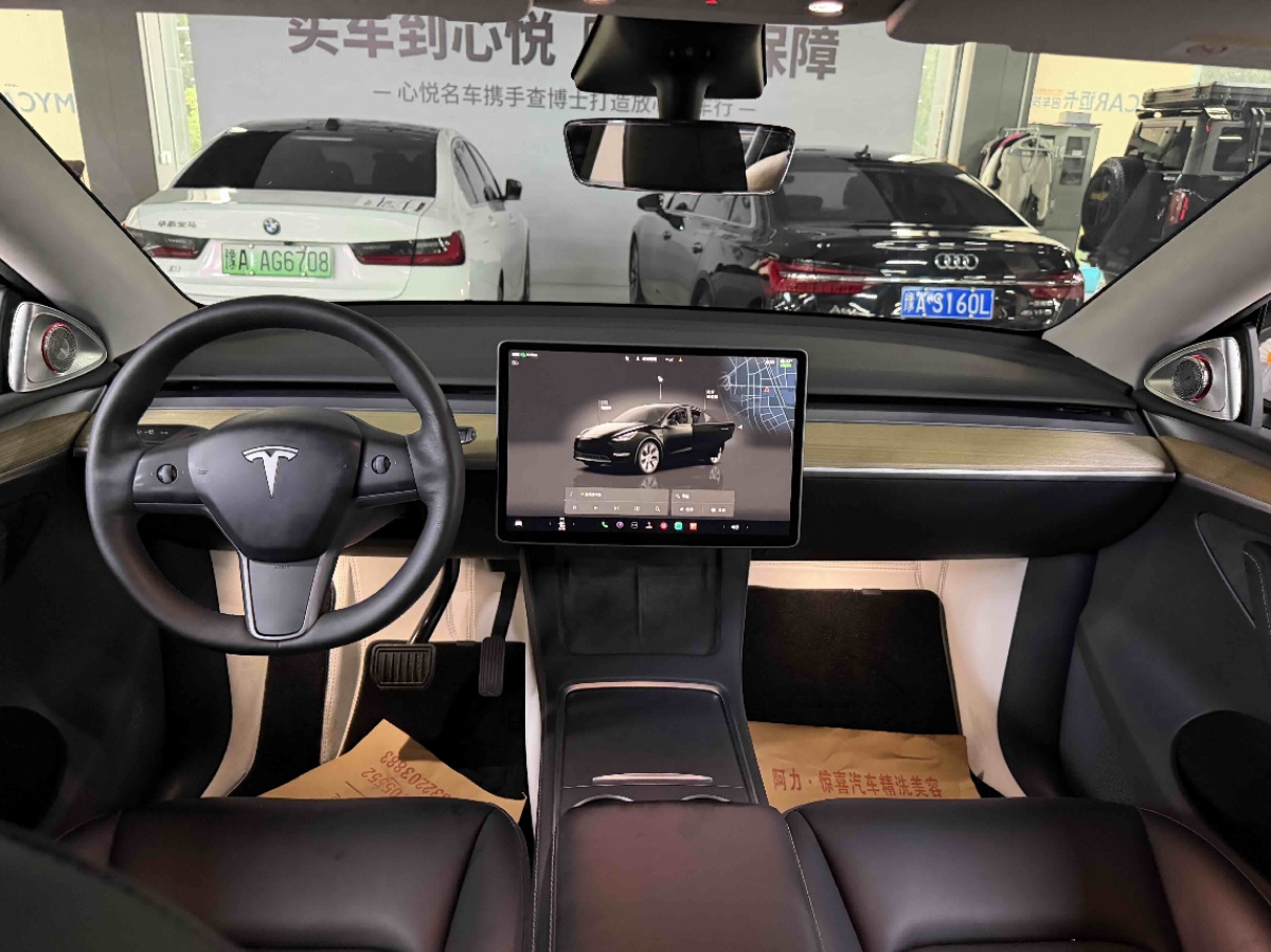 Tesla Model Y 2023 car image #4