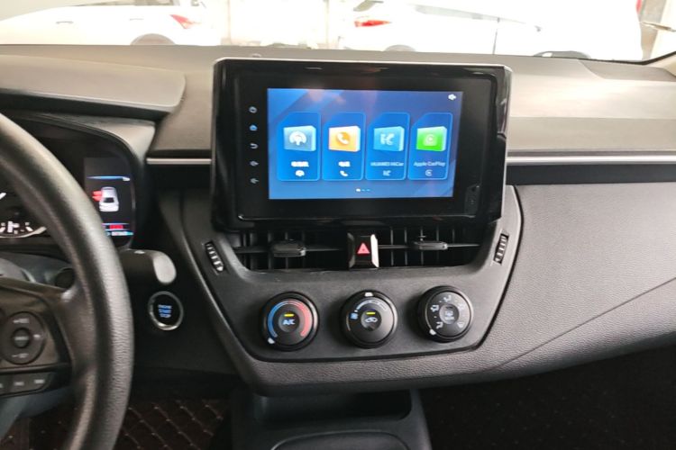 Toyota Corolla 2023 car image #13