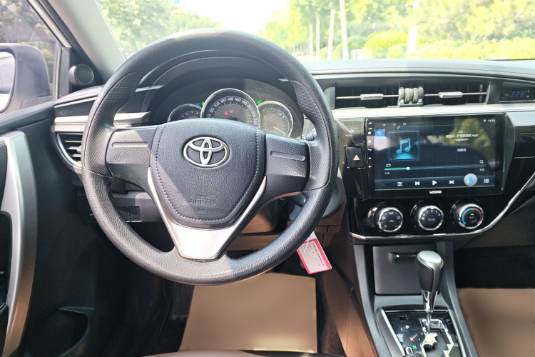 Toyota Corolla 2017 car image #16