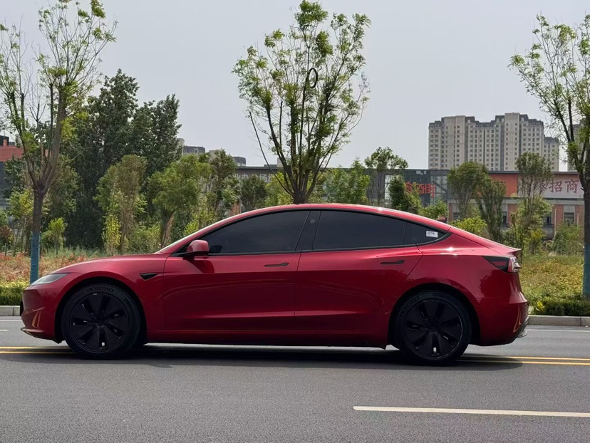 Tesla Model 3 2024 #2 Tesla Model 3 2024 car image #2