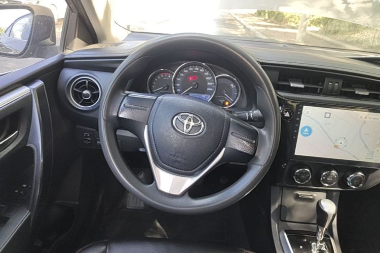 Toyota Corolla 2017 #11 Toyota Corolla 2017 car image #11