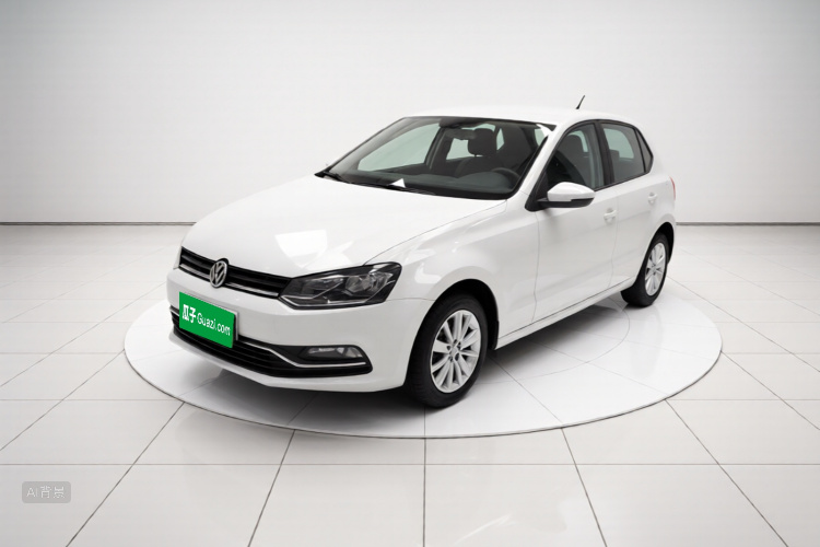 Volkswagen Polo 2015 car image #2