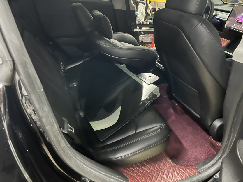 Tesla Model Y 2023 #7 Tesla Model Y 2023 car image #7