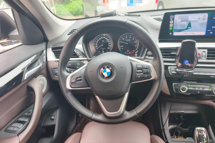 BMW X1 2021 car image #12