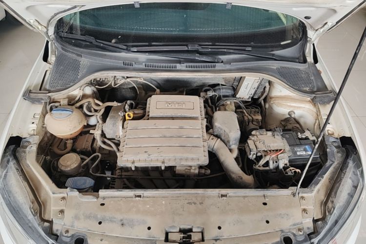 Volkswagen Santana 2019 صورة سيارة #20
