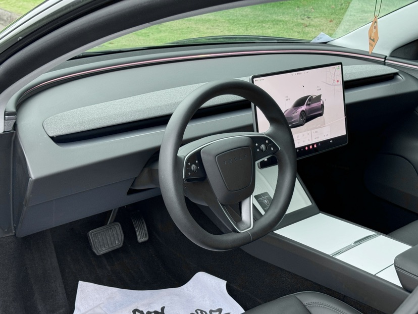 Tesla Model 3 2025 #4 Tesla Model 3 2025 car image #4