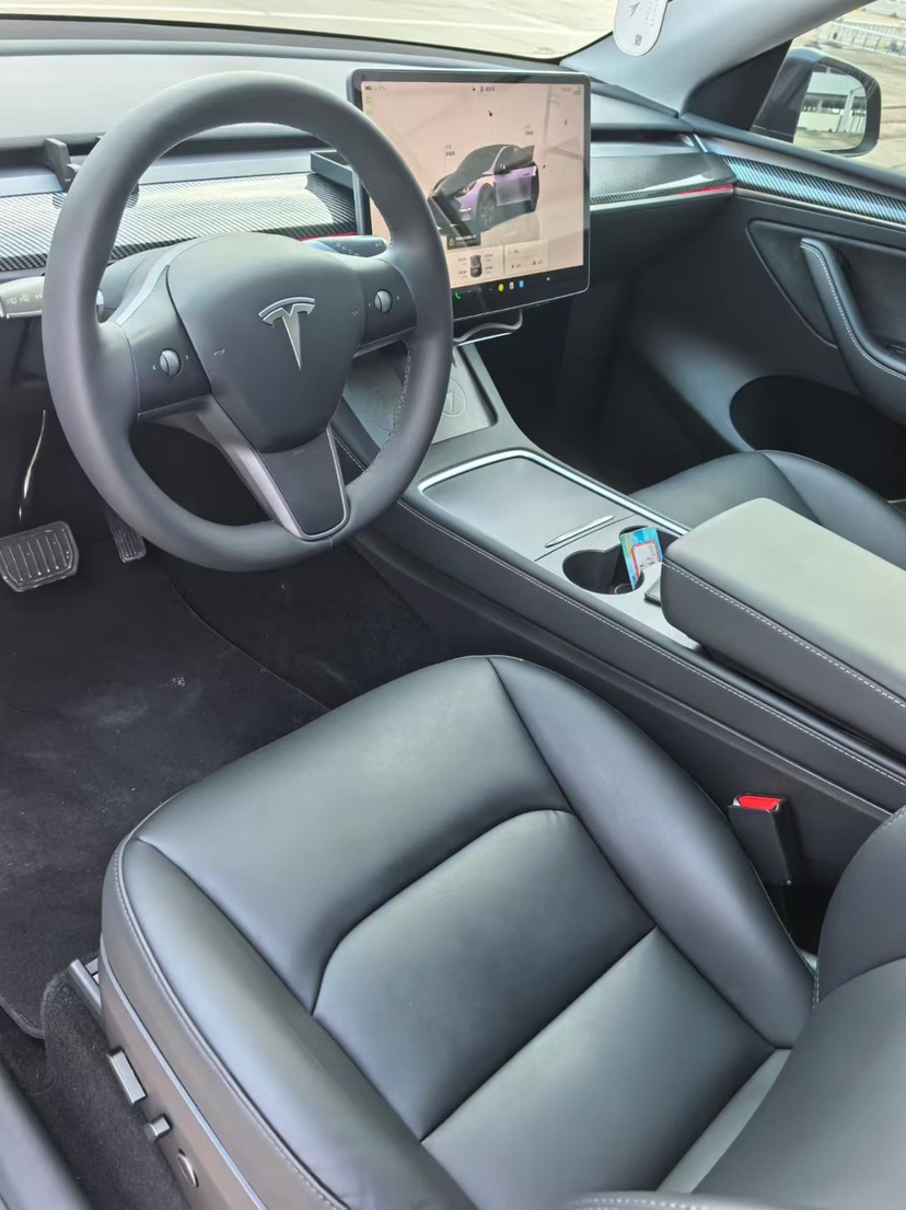 Tesla Model Y 2024 #3 Tesla Model Y 2024 car image #3