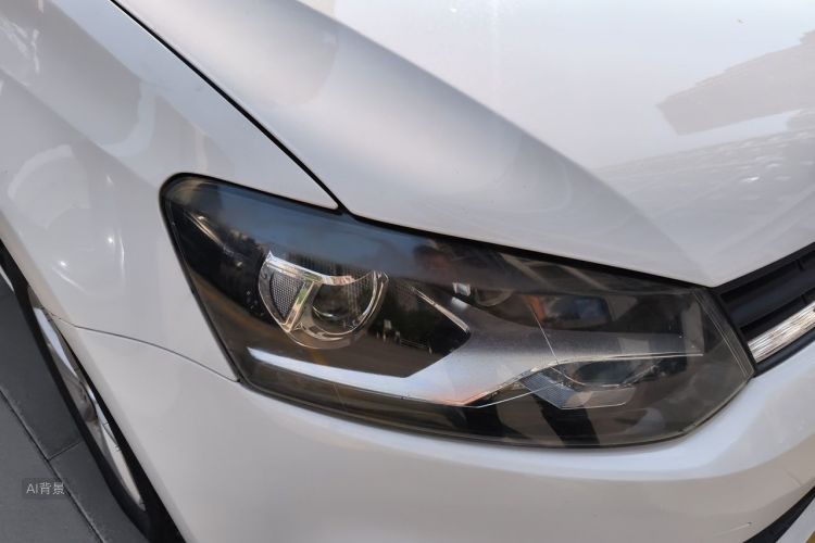 Volkswagen Polo 2017 car image #8