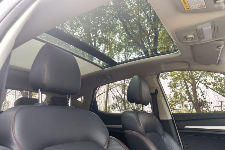 MG ZS 2020 car image #17